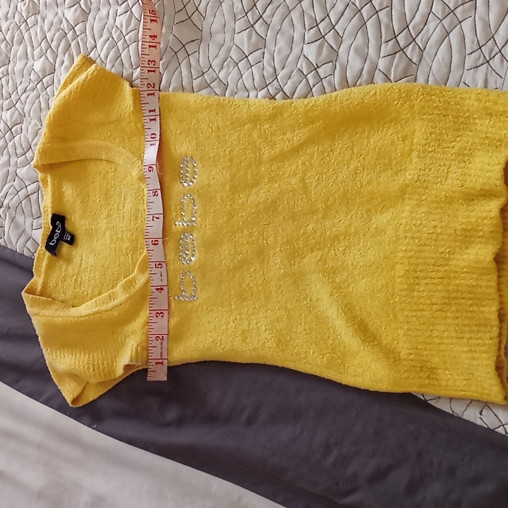 2 Sweaters - image 2